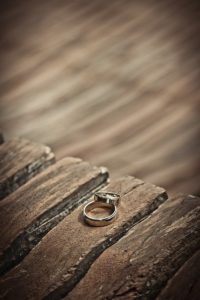 Holz Verlobungsring - eine Alternative